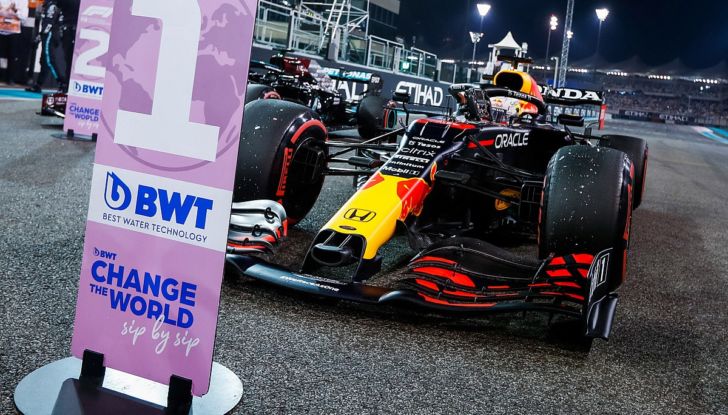 Storia di un Campione: Max Verstappen è il nuovo re della Formula 1! - Foto 1 di 9