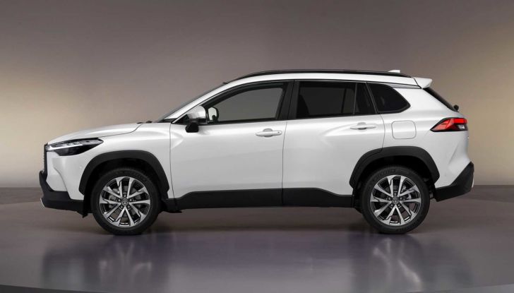 Toyota Corolla Cross: prezzi in promozione da 34.500 Euro - Foto 3 di 13