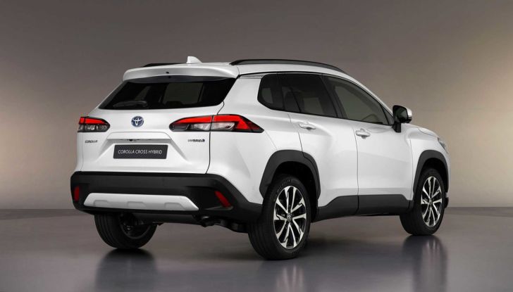 Toyota Corolla Cross: prezzi in promozione da 34.500 Euro - Foto 4 di 13