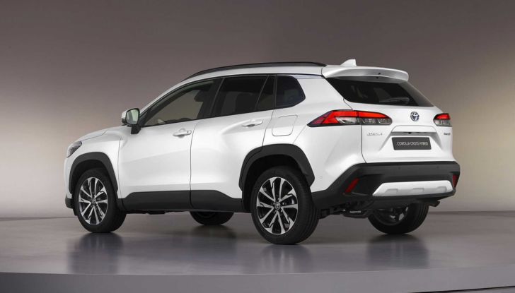 Toyota Corolla Cross: prezzi in promozione da 34.500 Euro - Foto 5 di 13