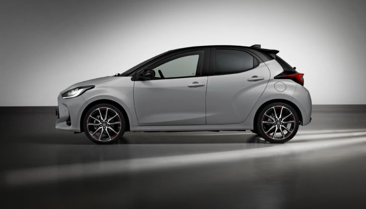 Novità Toyota 2022: il futuro è sportivo (GR86) e a idrogeno (GR Yaris H2) - Foto 27 di 46