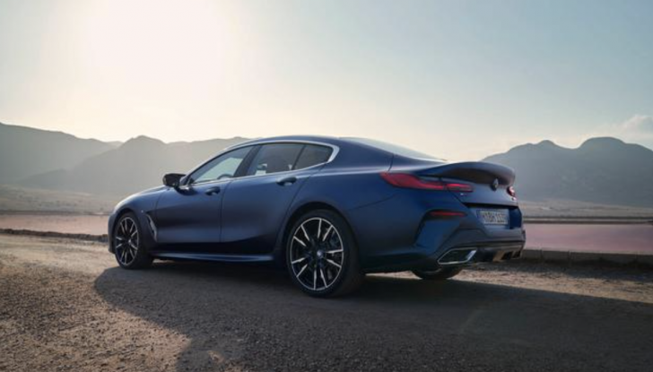 BMW Serie 8 Restyling: qualche ritocco per aumentarne il fascino - Foto 14 di 17