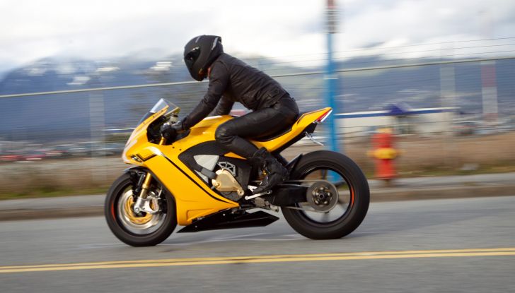 Damon Hypersport: la moto elettrica da record prova a conquistare l’Europa - Foto 8 di 14