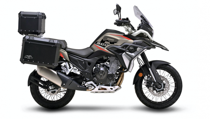 KL Raticosa 500 X: in Italia arriva la nuova adventure cinese - Foto 1 di 5