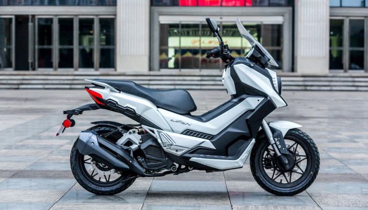 Lifan Kpv 150 ADV: lo sfidante cinese dell’Honda ADV 150 - Foto 3 di 5