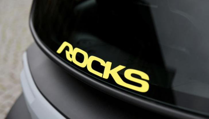 Opel Rocks-e 09: ecco la livrea coi colori del Borussia Dortmund - Foto 7 di 9