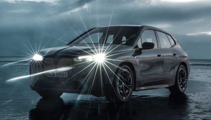 BMW iX M60: la versione sportiva del SAV elettrico ha 619 cavalli - Foto 3 di 13