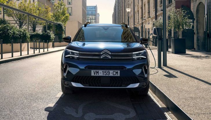 Citroën C5 Aircross 2022: il restyling arriva a giugno da 28.700 Euro - Foto 5 di 11