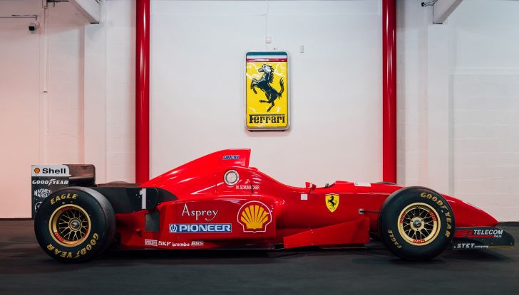 L’asta dei sogni: in vendita a Parigi la Ferrari F310 di Schumacher - Foto 9 di 13