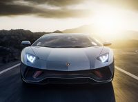 Lamborghini mira alla sostenibilità: l’Aventador ibrida nel 2023, poi il SUV elettrico