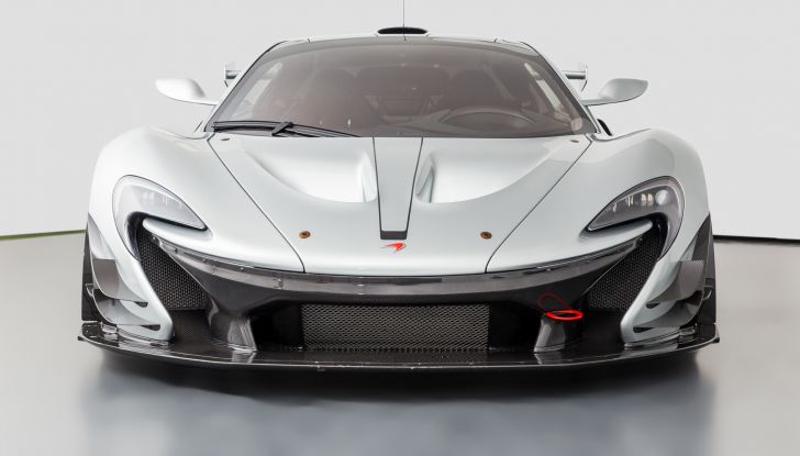 Il regalo più bello per un pilota? Una McLaren P1 GTR da usare in pista! - Foto 15 di 23