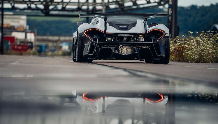 Il regalo più bello per un pilota? Una McLaren P1 GTR da usare in pista! - Foto 4 di 23
