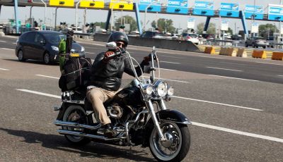 Sì alle moto 125 in autostrada, ma a patto che siano elettriche