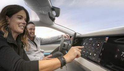 Stellantis fa squadra con Amazon: nel 2024 arriva lo SmartCockpit (e non solo)