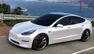 Tesla Model 3 ora disponibile da 36.490 Euro con gli incentivi!