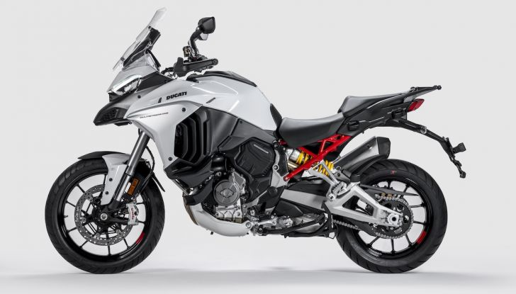 Ducati Multistrada V4: per il 2022 novità su colori, aggiornamenti elettronici e accessori - Foto 9 di 9