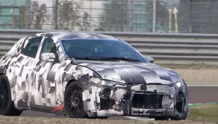 Ferrari Purosangue: il debutto a settembre 2022, poi nel 2025 l’elettrica - Foto 4 di 10