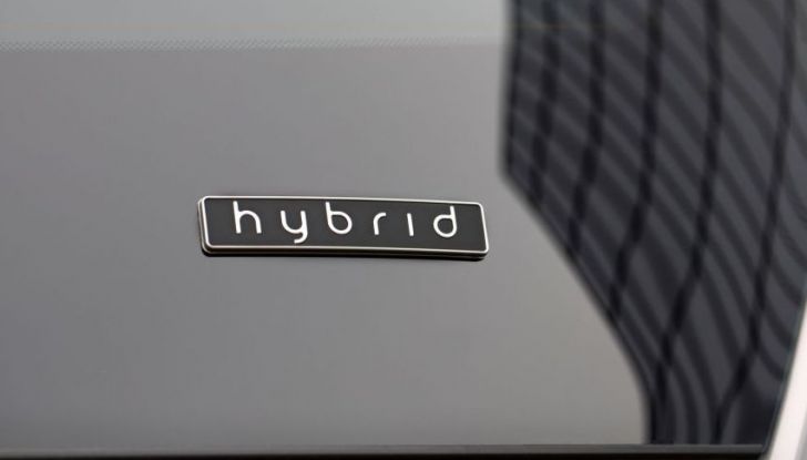 Nuova Lancia Ypsilon Alberta Ferretti, prezzi da 13.950€ - Foto 16 di 19