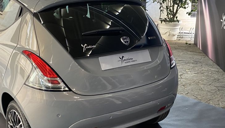 Nuova Lancia Ypsilon Alberta Ferretti, prezzi da 13.950€ - Foto 8 di 19