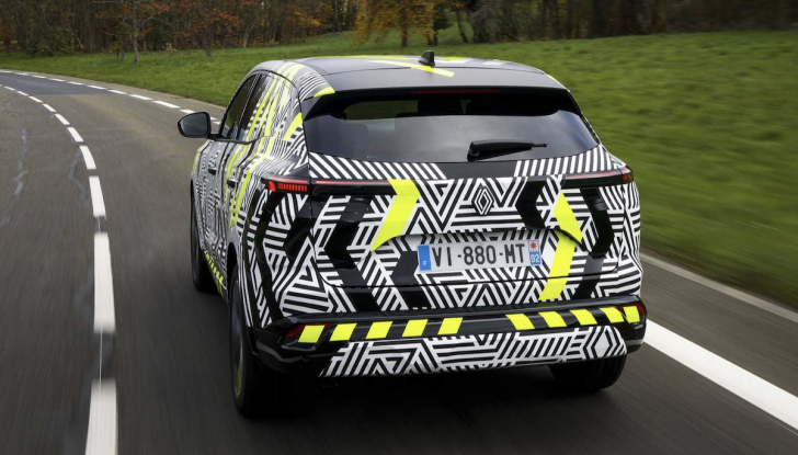 Renault Austral: tutto pronto per l’esordio del nuovo SUV - Foto 5 di 6