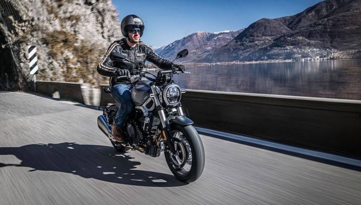 Voge Trofeo 500AC: la advanced classic per tutte le tasche - Foto 1 di 11