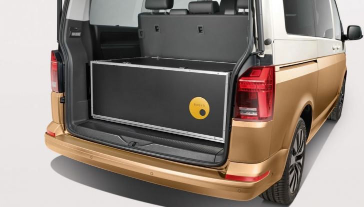 Volkswagen: arrivano i kit per trasformare Caddy, California e Caravelle in una casa ambulante - Foto 2 di 7