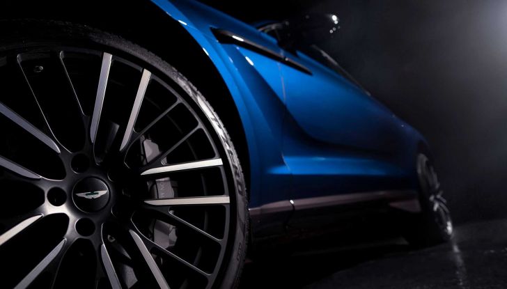 Aston Martin DBX707 SUV