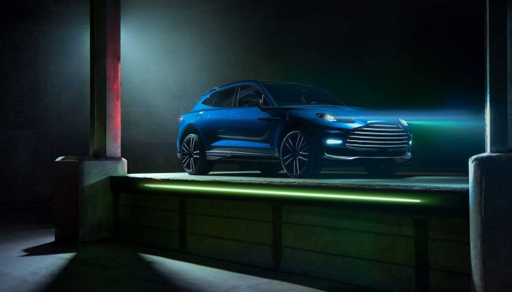 Aston Martin DBX707 SUV