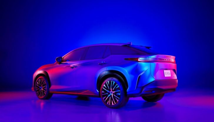 Lexus RZ 450e 2022