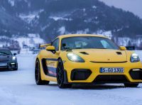 Motorsport “rinnovabile”: la Porsche 718 Cayman GT4 RS utilizza benzina riciclata!