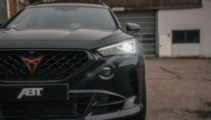 Cupra Formentor VZ5: il SUV coupé estremo firmato ABT - Foto 2 di 12