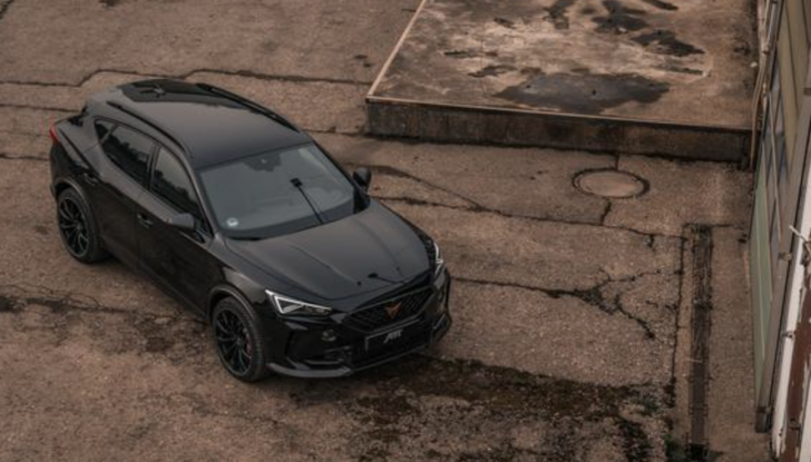 Cupra Formentor VZ5: il SUV coupé estremo firmato ABT - Foto 8 di 12