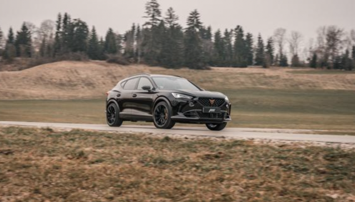 Cupra Formentor VZ5: il SUV coupé estremo firmato ABT - Foto 9 di 12