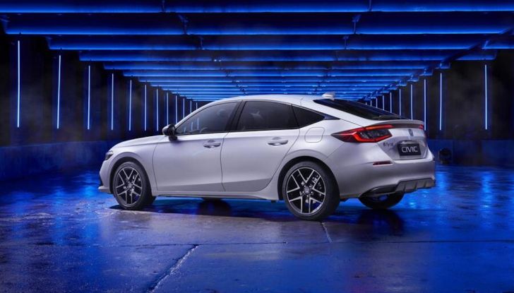 Honda Civic e:HEV: presentata la berlina giapponese full-hybrid - Foto 11 di 11