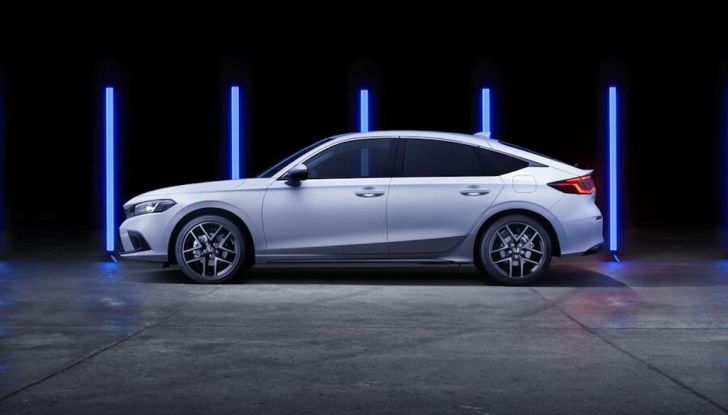 Honda Civic e:HEV: presentata la berlina giapponese full-hybrid - Foto 6 di 11