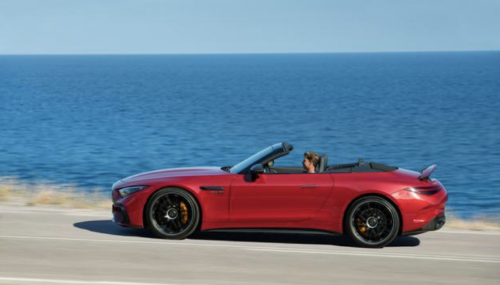 Mercedes AMG SL MY 2022: motorizzazione e prezzo - Foto 2 di 16