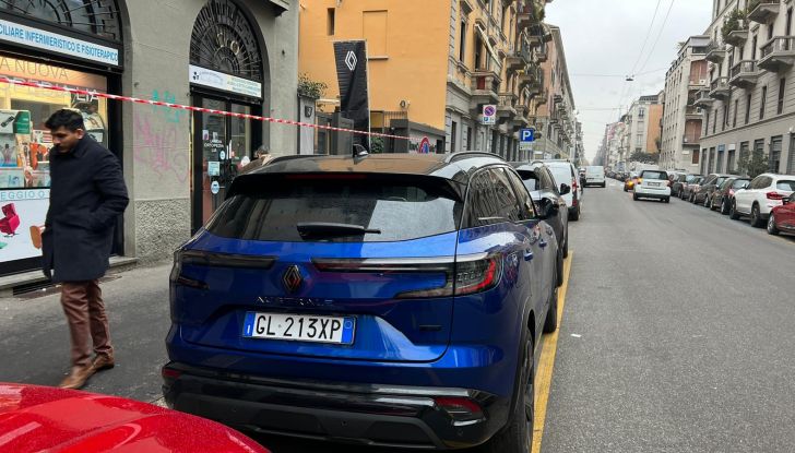 Renault Austral: Full Hybrid e mild-hybrid per l’Italia, da 32.000 Euro - Foto 6 di 21