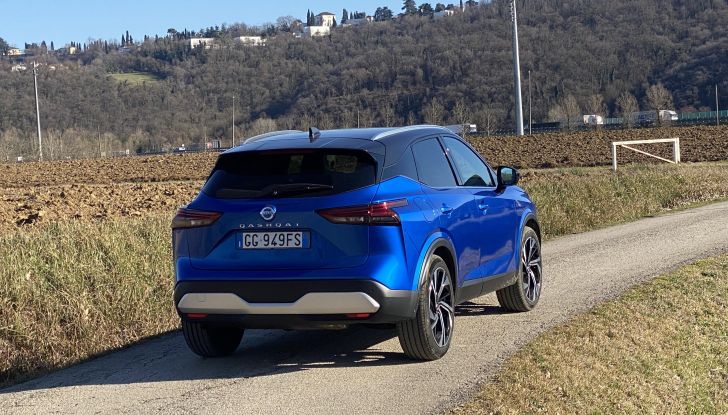 Test Drive Nissan Qashqai 2022: provato su strada il SUV giapponese - Foto 4 di 18