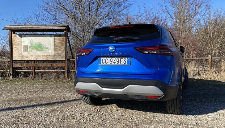 Test Drive Nissan Qashqai 2022: provato su strada il SUV giapponese - Foto 17 di 18