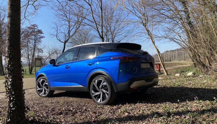 Test Drive Nissan Qashqai 2022: provato su strada il SUV giapponese - Foto 2 di 18