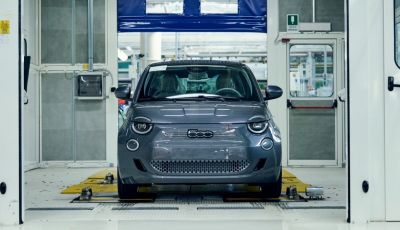 Nuova Fiat 500 elettrica: la prossima generazione arriva nel 2027