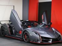Lamborghini Veneno: l’unico esemplare in carbonio è in vendita!