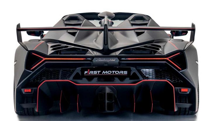 Lamborghini Veneno: l’unico esemplare in carbonio è in vendita! - Foto 4 di 5