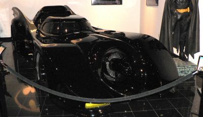 Auto da sogno al Petersen Automotive Museum: c’è anche la Batmobile!