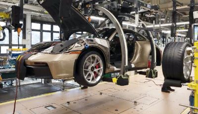 Porsche 911 GT3: ecco come viene costruita la supercar tedesca