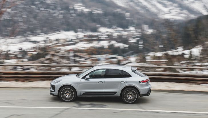 Porsche Macan 2022: la prova su strada della GTS da 440 cavalli in attesa della elettrica - Foto 18 di 25