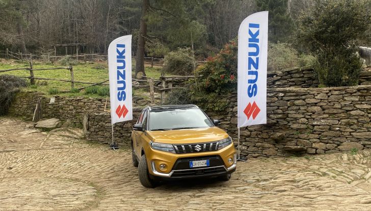Suzuki Vitara: arriva anche la versione full hybrid - Foto 11 di 29