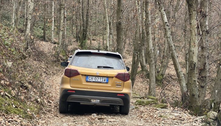 Suzuki Vitara: arriva anche la versione full hybrid - Foto 14 di 29