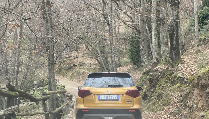 Suzuki Vitara: arriva anche la versione full hybrid - Foto 25 di 29