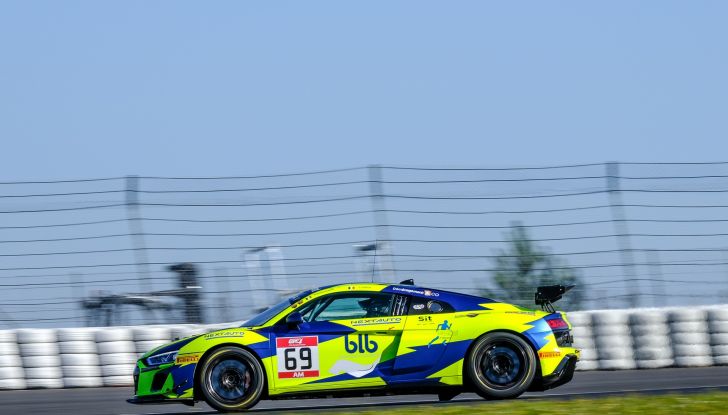 Valentino Rossi torna a correre: sarà pilota Audi R8 LMS GT3 a Imola! - Foto 2 di 8